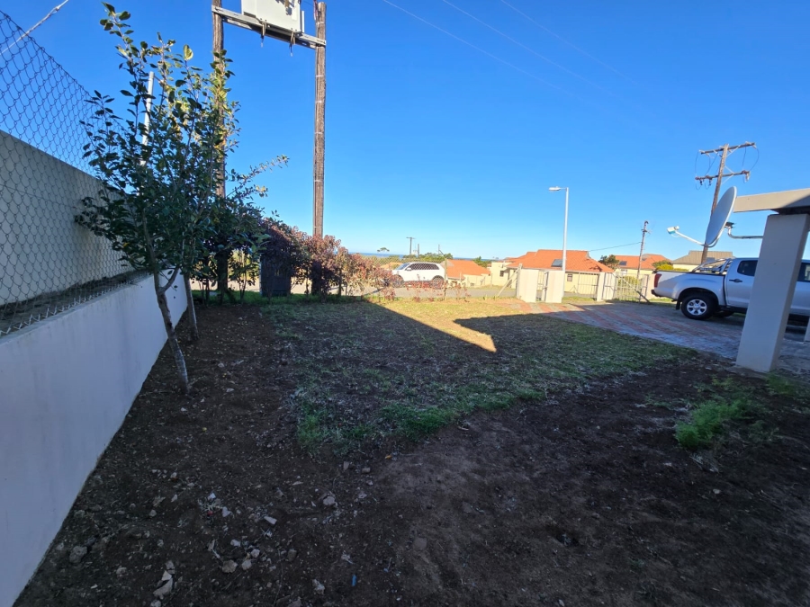 3 Bedroom Property for Sale in Kidds Beach Eastern Cape